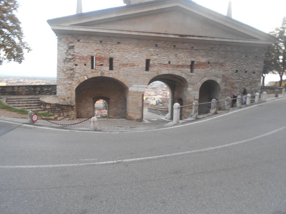 La Maison Des Artistes Bérgamo Exterior foto